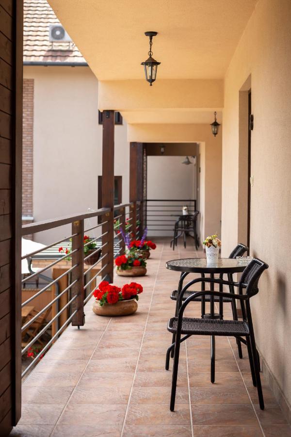 Vegvar Spa Apartman Gyula Exterior photo
