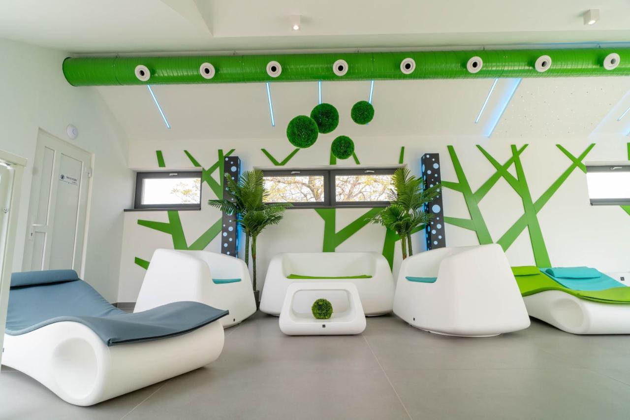 Vegvar Spa Apartman Gyula Exterior photo